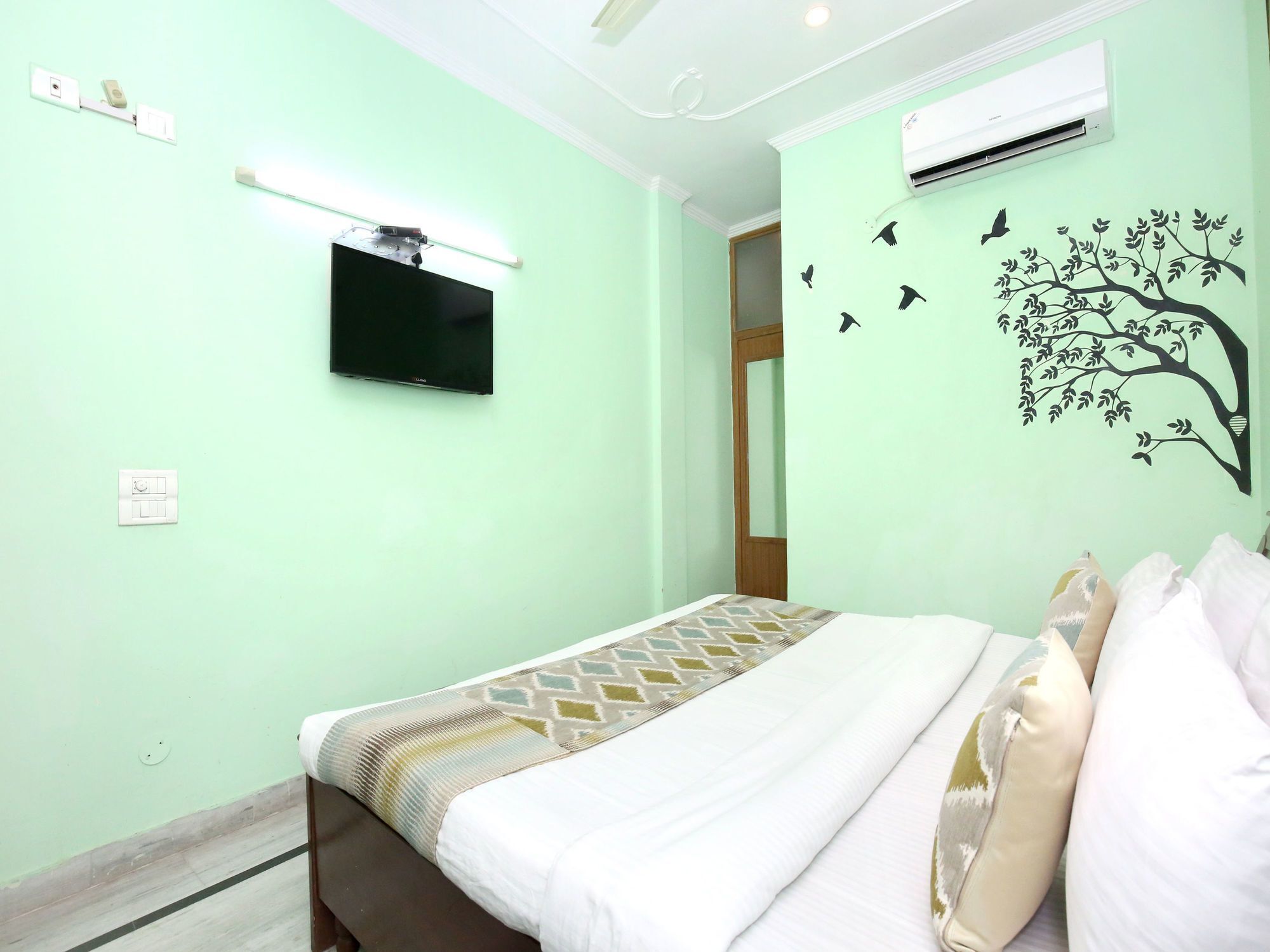 Oyo 6463 Hotel Dove Chandīgarh Zewnętrze zdjęcie